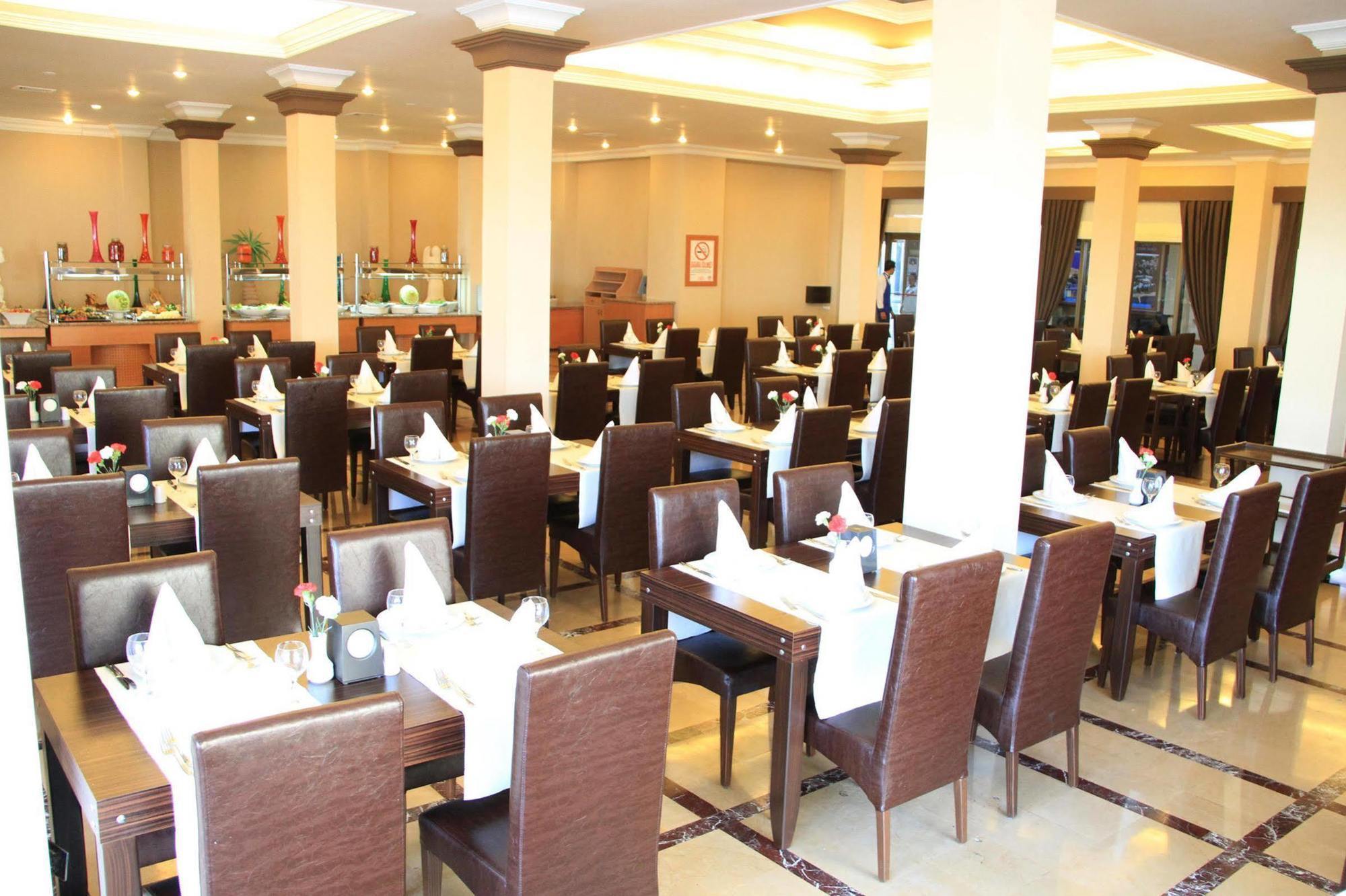 Hotel Vista Hill 4*